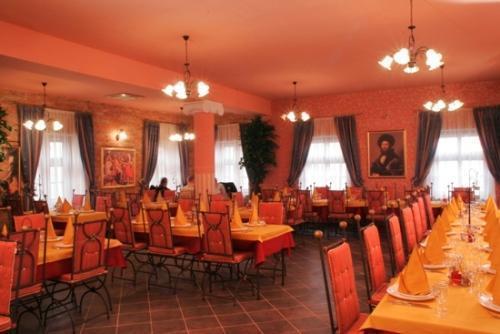 Hotel Castle Gjalski Забок Екстериор снимка