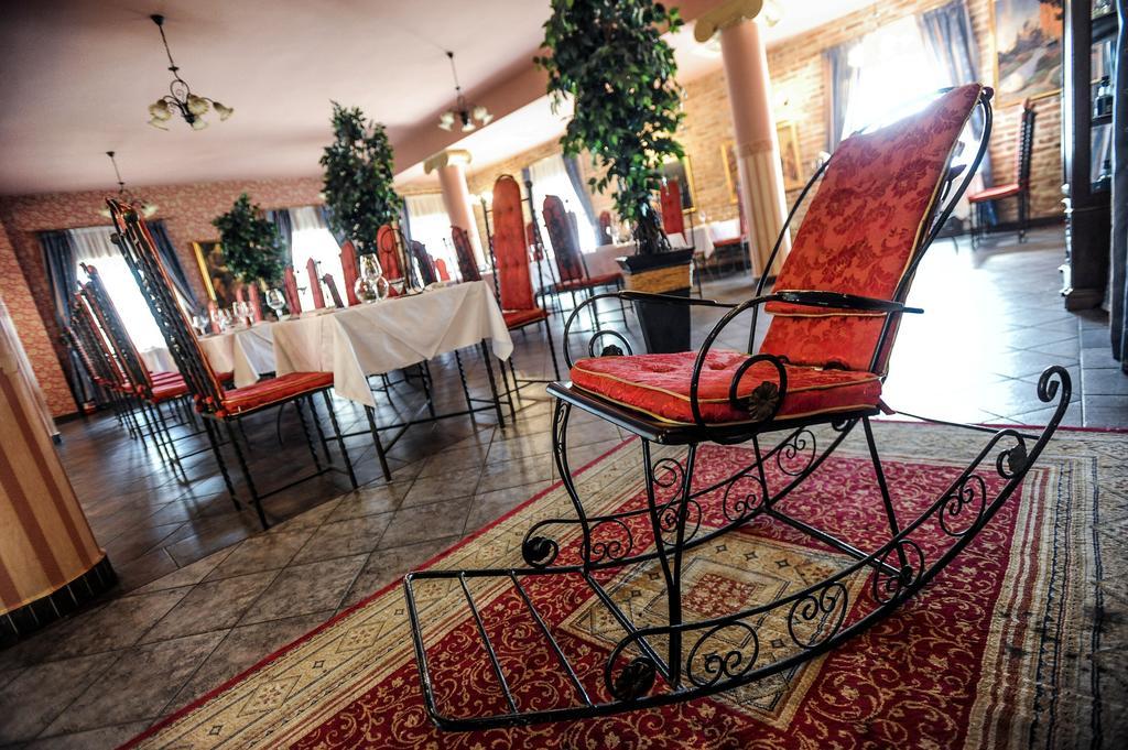 Hotel Castle Gjalski Забок Екстериор снимка