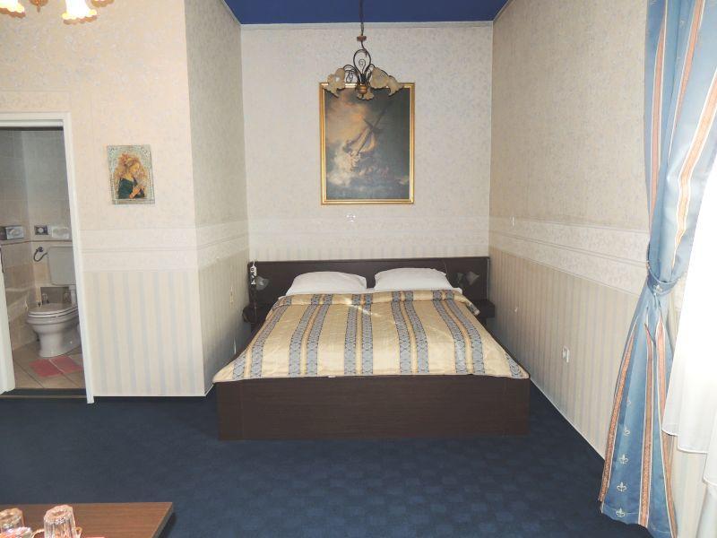 Hotel Castle Gjalski Забок Екстериор снимка