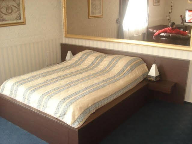 Hotel Castle Gjalski Забок Екстериор снимка